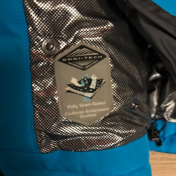 A Gorgeous Ski Jacket by Columbia M WITH mini-heat - Picture 4 of 6